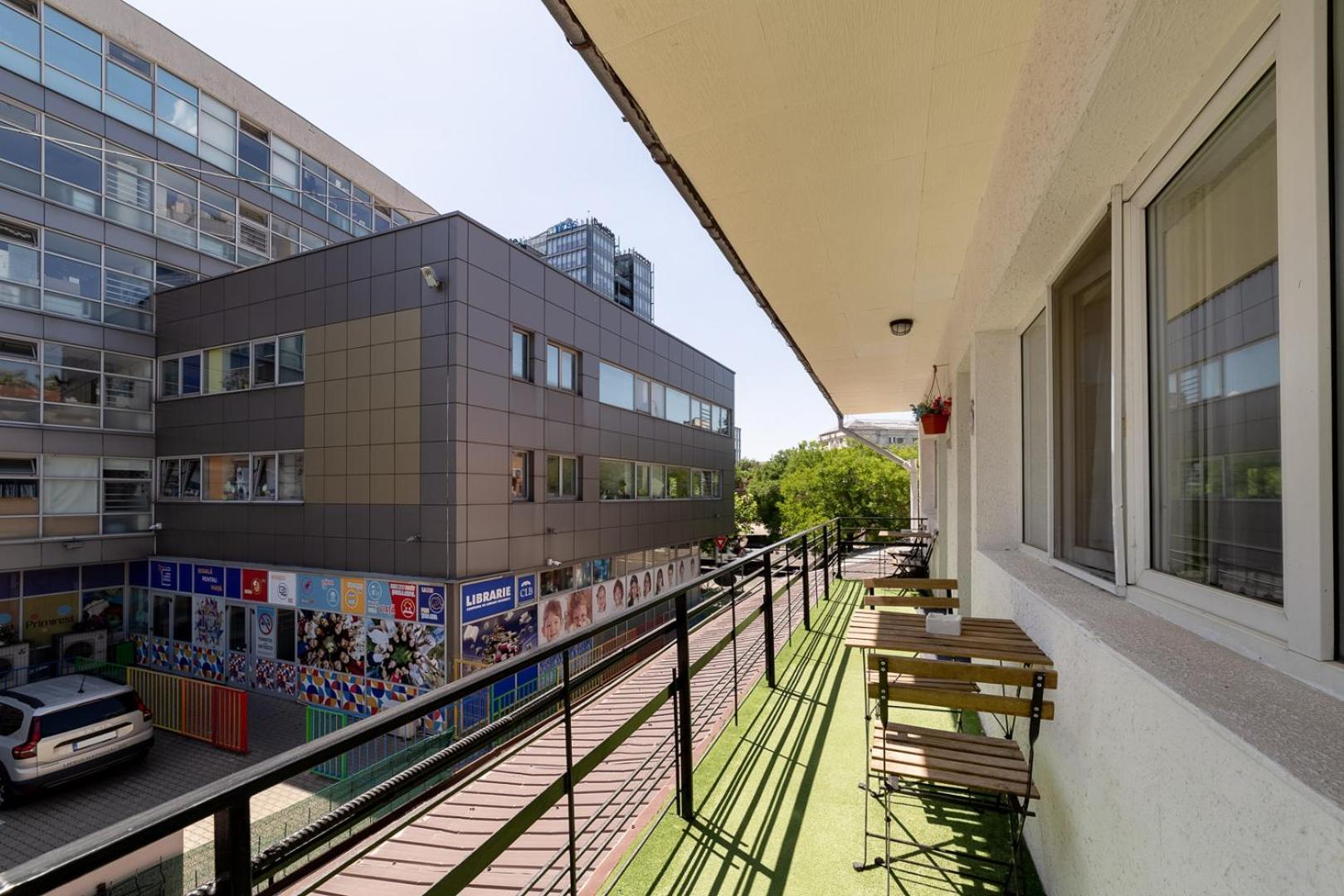 Downtown Victoria Studios By Citybookings Bukarest Eksteriør billede